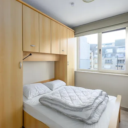 2-bedroom Flat Near The Sea Apartmán