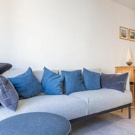 2-bedroom Flat Near The Sea Daire *